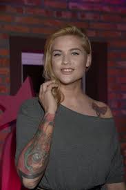 She's best known for competing on the 5th season of the polish version of america's next top model, top. Karolina Gilon Nago