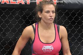 They discuss her recent broken nose, the making of the fight, her recent comments about zhang, why she wants to be champion again and more. Levkxx1bzbch9m