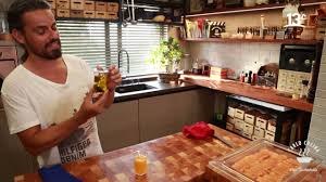 Una excelente cocina con cuatro hornallas y un horno muy potente, esta cocina funciona con gas. Tiraditos De Salmon Trufado Carlo Cocina Youtube