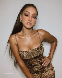 Melanie Iglesias Nude and Sexy Collection - Fappenist