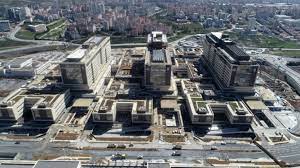 Kamu özel i̇ş birliği (ppp) modeli kapsamında inşaatı devam eden başakşehir şehir hastanesi'nin tamamlanmasına sadece 1 yıl kaldı. Basaksehir Ikitelli Sehir Hastanesi Nin Politik Ekonomisi Sol Haber
