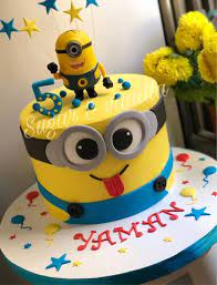3d cakes take a deceptively large amount of cake. Minion Cake Minion Birthday Cake Cool Birthday Cakes Minion Cake