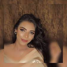 Starting Model For Data 💋🤍