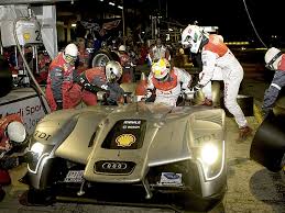 Crews aim to make pit stops last no more than 11.5 seconds, during which. How Pit Crews Work In Motorsport Autoevolution
