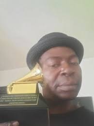 Second line honors New Orleans drummer Kerry “Fatman” Hunter