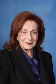 Dying To Be Beautiful" Mysteries: Without A Head: Rosen, M. Glenda:  9781483445304: Amazon.com: Books