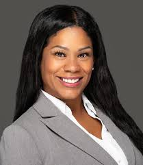 Aida Zapata's Instagram, Twitter & Facebook