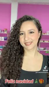 Makeup básico para navidad 🤶🎄 Todos los productos los consiguen aquí en  Samara tienda de Maquillaje 💝 📍Calle 17 Cra 21 Ciénaga Magdalena  #makeupnavidad #feliznavidad #24diciembre