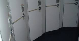 L 1011 S Rear Circle Of Lavatories Airliners Net Aircraft Interiors Best Airlines Vintage Aircraft