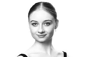 Introducing LIZÉ MENTZ Lizé hails from South Africa and joined JBA in 2023  after training at the Joffrey Academy of Dance in Chicago. Lizé: “I knew  that I wanted to continue my