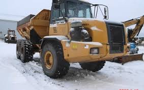 John Deere 250D II Off-Highway Truck