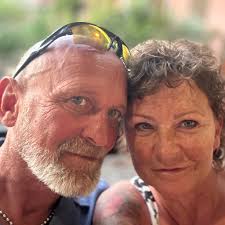 Good morning. My name is Karen and I spent loads of time in Dunoon when I  was young. My grandparents were Jack and Betty Cooper and they lived in 1  Robertson Terrace,