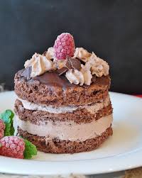 Tortina Di San Valentino Un Dolce Semplice Composto Di Pan Di Spagna Al Cacao Una Crema Di Masc Torta Al Cioccolato Keto Dessert Vegani Crudi Idee Alimentari