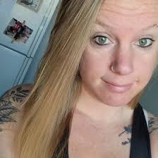 Amanda Steiger's Instagram, Twitter & Facebook