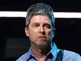 Noel Gallagher pays touching tribute to Caroline Aherne at Manchester show 