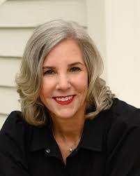 Carrie Shields's Instagram, Twitter & Facebook