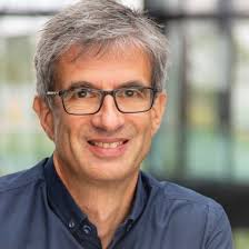 kress.de: Daniel Schüller