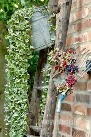 Rostiger Rechen Wird Herbstdeko Karin Urban Naturalstyle Herbst Dekoration Halloween Herbst Deko Herbstgarten