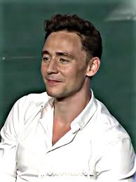 The clips of him and scarlett are just too good my god #tomhiddleston  #hiddlestoners #forupage #fypage #virał