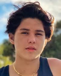 Kyle John Echarri (Kyle Echarri)