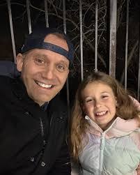 Dan Asher's Instagram, Twitter & Facebook