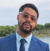 Zachary Lyons's Instagram, Twitter & Facebook