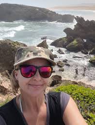 Would you feel more confident purchasing from someone who is more than  generous with their time, value and knowledge? Comment with your why? Let's  get this conversation going!