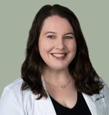 Tracy Farrar's Instagram, Twitter & Facebook