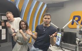 Posłuchaj rmf fm w iphone, ipad, ipod touch lub. Rmf Fm Zmiana Warty Natalia Kawalek I Pawel Jawor