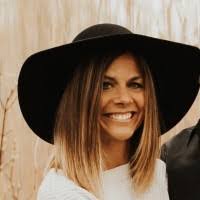 Michelle Bos's Instagram, Twitter & Facebook