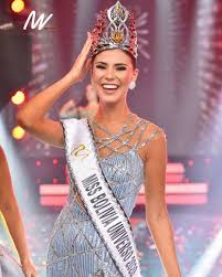 Candidatas de 74 países y territorios autónomos competirán por el título. Missosology ð—•ð—¼ð—¹ð—¶ð˜ƒð—¶ð—® ð—°ð—¿ð—¼ð˜„ð—»ð˜€ ðŸ®ðŸ¬ðŸ®ðŸ¬ ð—¾ð˜‚ð—²ð—²ð—»ð˜€ The Miss Bolivia Facebook