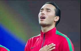 Ezra walian, nama pemain itu, adalah pemain junior timnas belanda yang mempunyai garis keturunan indonesia dari sang ayah. Profil Biodata Ezra Walian Lengkap Dengan Agama Dan Perjalanan Karirnya Profil Biodata