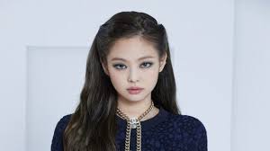 Jennie's mother wanted her to jennie was the preferred lead for the band, black pink, but somehow the band ended up without a. You Have To See Eye Makeup Of Jennie In Her Chanel Video Korebu Com En