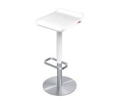 Die wasserdichten kunstledersitze sind leicht zu reinigen. Ed Barhocker Von Moree Barhocker Barhocker Design Barstuhle