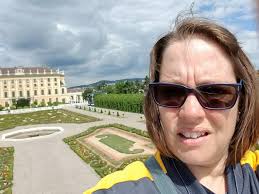 I've had a long day... but a great day... The days plan was to visit  Schronbrun Palace... Which is the massive palace that was the head of the  Austro/Hungarian Empire, which if