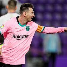 Forbes lo ha catalogado como el atleta con las segundas ganancias más altas del mundo en 2021, con us$ 130 millones. Lionel Messi Se Queda En Barcelona Aseguran Que Seguira En Camp Nou Hasta 2023 Y Luego Se Mudara A Miami Fichajes 2021 Futbol Internacional Depor
