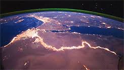 Cargando la pagina, por favor espere. 8 Impresionantes Gif De La Tierra Vista Desde El Espacio Earth At Night Earth From Space Time Lapse Video