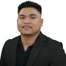 Advance Your Graphic Design Career: Junior to Senior