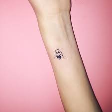 Finely dotted small flower designs are in summer trend. 180 Delicate Feminine Tattoos Lovely Photos Nexttattoos