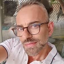 Amazon.com: Lo que Dios siempre me ocultó (Spanish Edition) eBook : Banda,  Abel : Kindle Store