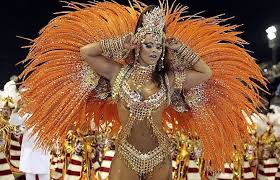 O clique elevou a temperatura das redes sociais. Rainha De Bateria Viviane Araujo Pesquisa Google Tirei Foto E Simpatica E Atualmente A Que Eu Gosto Mais E Ela Na Frente Da Vivi Araujo Araujo Carnaval