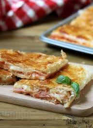 La pizza rustica è una ricetta sfiziosa per un gustoso aperitivo: Pizza Parigina Ricetta Della Pizza Rustica Napoletana Con Pasta Sfoglia Rezepte Italienische Kuche Kochen