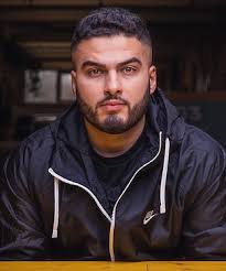 Stand-up comedian 'begins libel proceedings' with another comic over  plagiarism claims