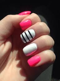 Black And White Spots On Tonsils Pink Black And White Nail Design Black And White Nail Designs White Nail Designs White Nails