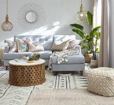 Bir Evi Digerlerinden Farkli Kilan Ve Akillarda Iz Birakan Ozelliklerin Arasinda Evinizin Dekorasyonunda Olusturdugunuz Decor Living Room Decor Decor Magazine