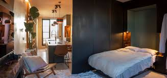 Da Eivind Holte (59) bygde om den 30 kvm. store leiligheten, måtte han  tenke plasseffektivt. Se de smarte løsningene.