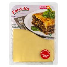 Patlıcan, soğan ve domates sosunu koyun. Forcella Taze Lazanya 360 G Macroonline
