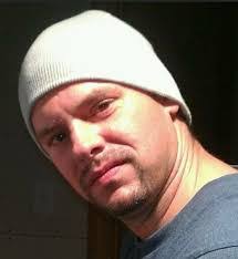 Laurie Summers's Instagram, Twitter & Facebook