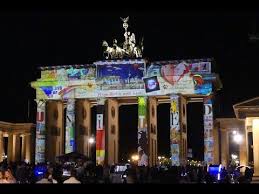 Festival Of Lights 2020 In Berlin Berlin Leuchtet Eindrucke Bei Nacht Youtube In 2020 Berlin Leuchtet Berlin Festival