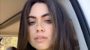 Marie Thomas reading